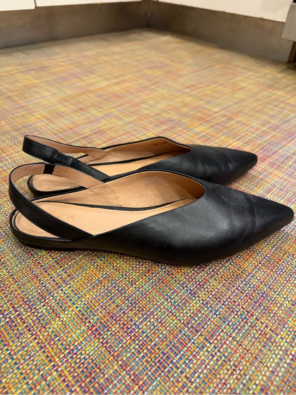 Halogen Black Pointed Slingback Flats